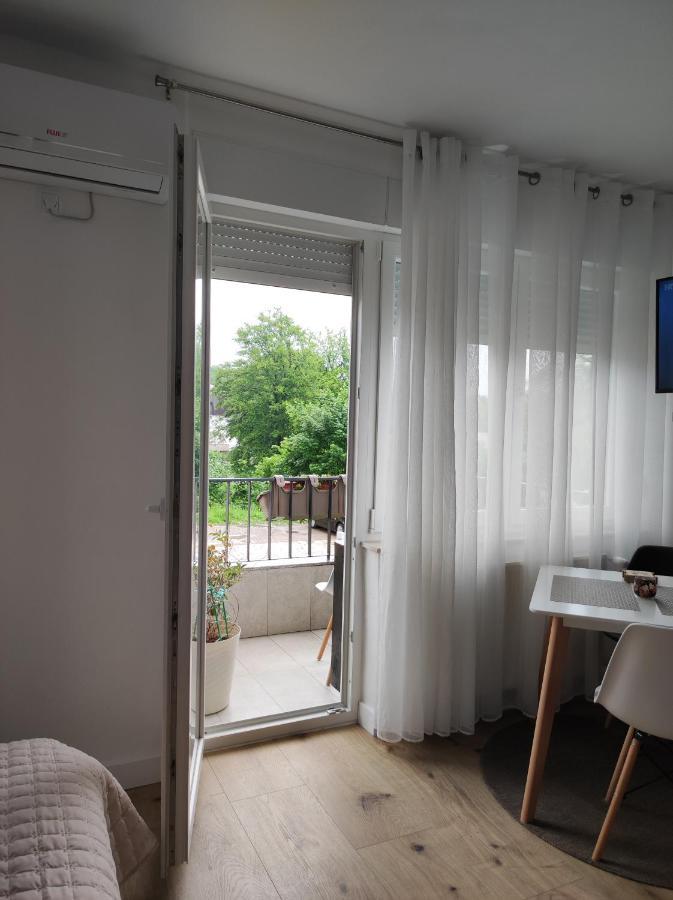 Studio Apartman Rose Apartamento Plitvička Jezera Exterior foto